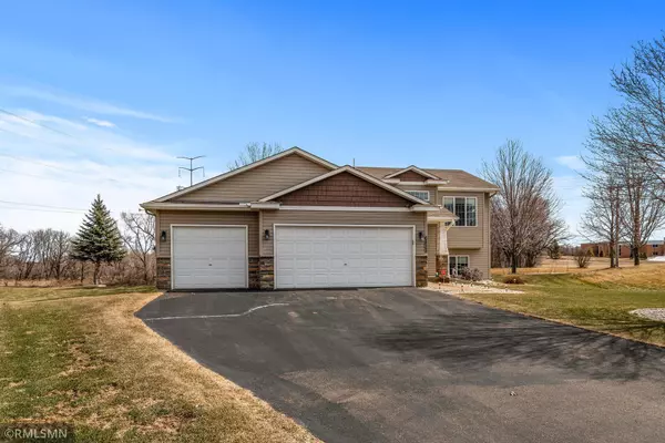 6828 170th TRL NW, Ramsey, MN 55303