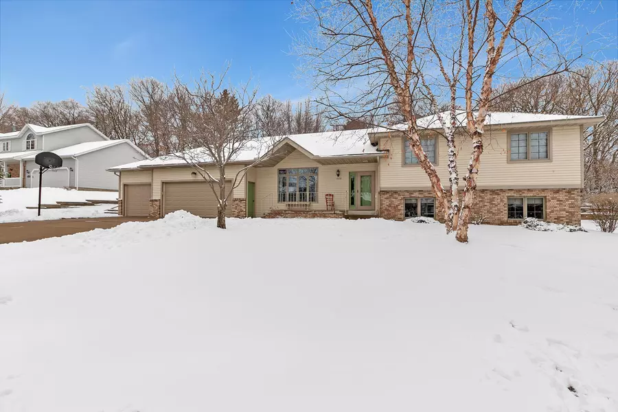 1920 Linda LN, Saint Cloud, MN 56301