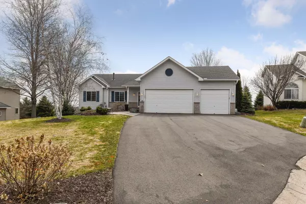 1180 Pond Curve, Waconia, MN 55387