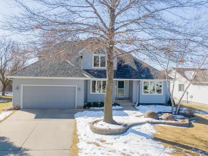 4430 Copperfield LN NW, Rochester, MN 55901