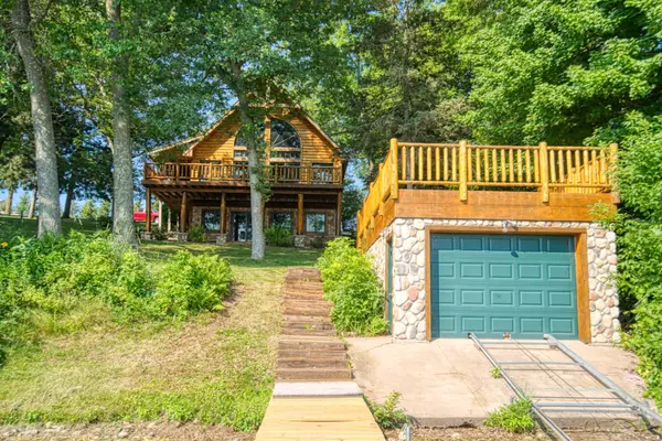 1715 Tanglewood TRL, Balsam Lake, WI 54824