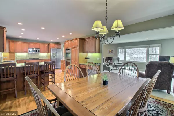 Edina, MN 55436,6048 Olinger CIR