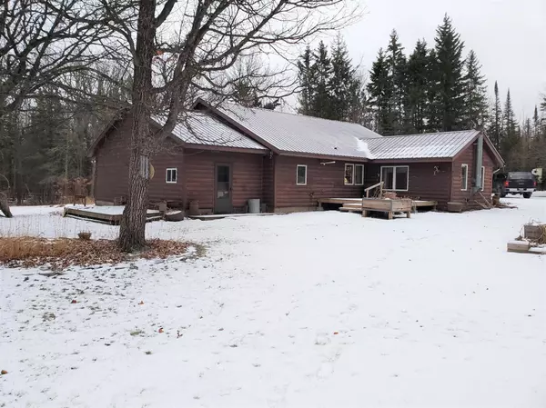 Effie, MN 56639,31664 County Road 40