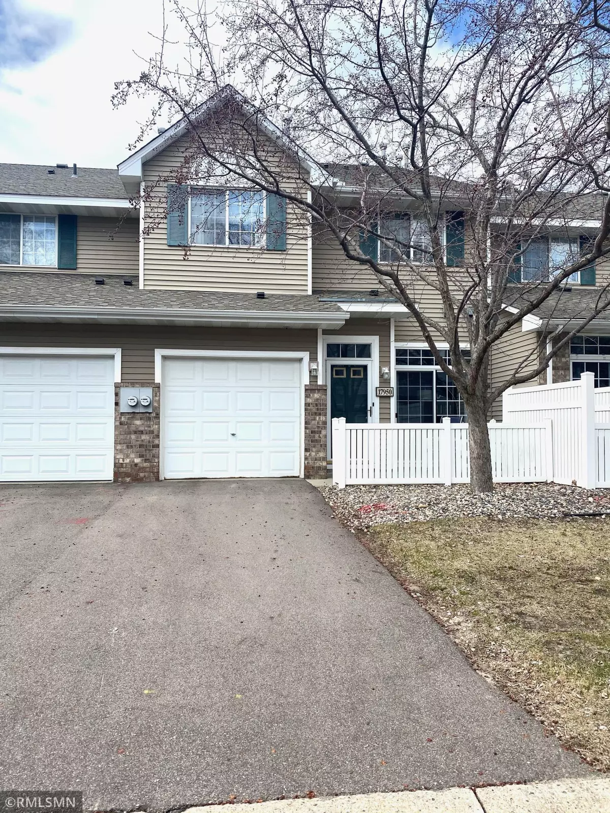 Eden Prairie, MN 55347,17950 Linwood CT