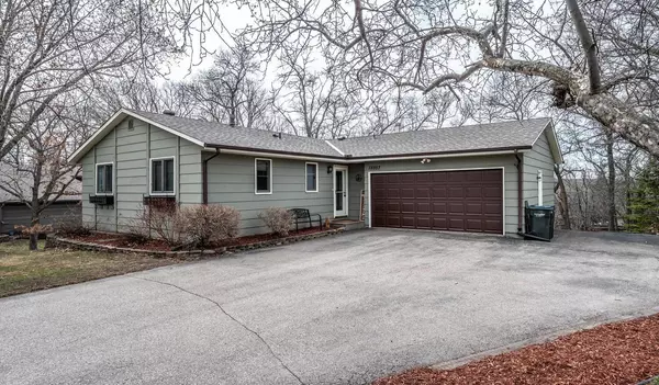 18883 Jordan TRL, Lakeville, MN 55044