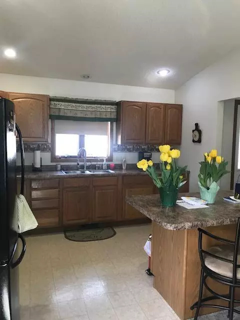 New London, MN 56273,670 W River DR