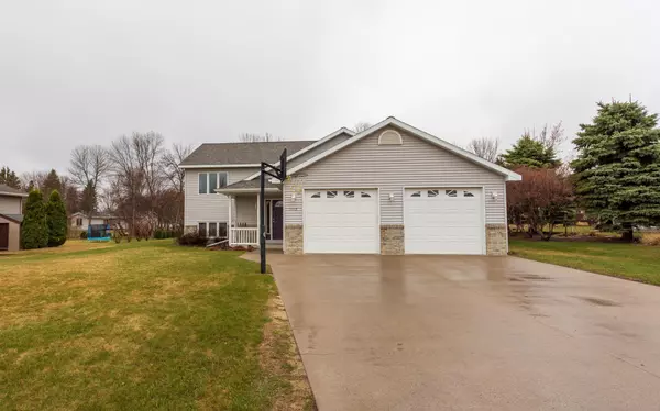 1112 Madisson ST, Alexandria, MN 56308