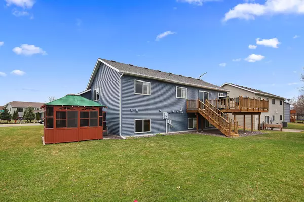 Sartell, MN 56377,415 Duchess CT