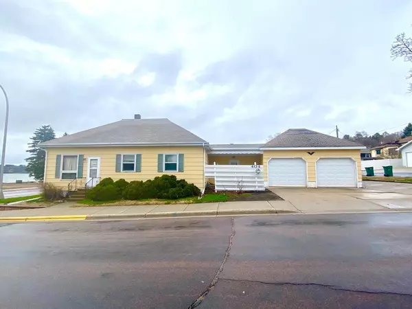 404 1st ST NW, Ortonville, MN 56278