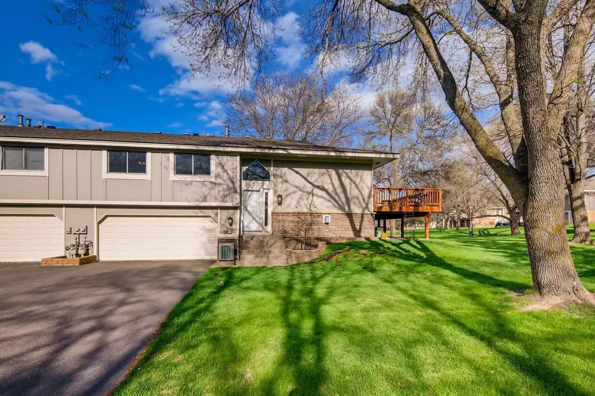 Maple Grove, MN 55311,7564 Zinnia WAY