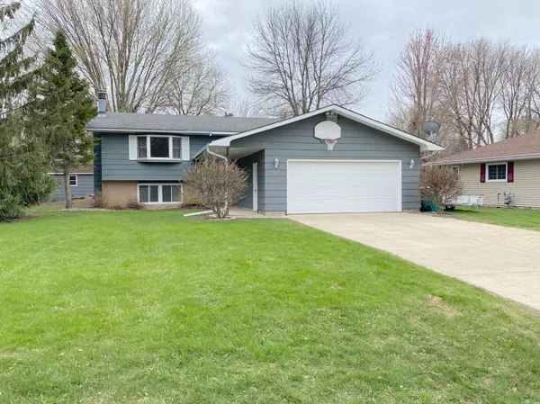 Albert Lea, MN 56007,1709 Canary DR