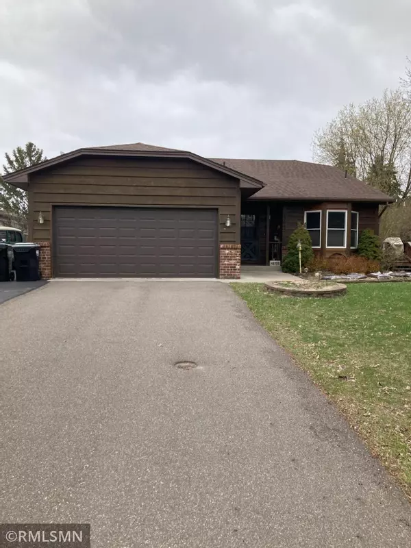 13645 Hidden Creek DR, Andover, MN 55304