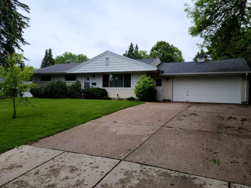 2327 Mayfair AVE, White Bear Lake, MN 55110