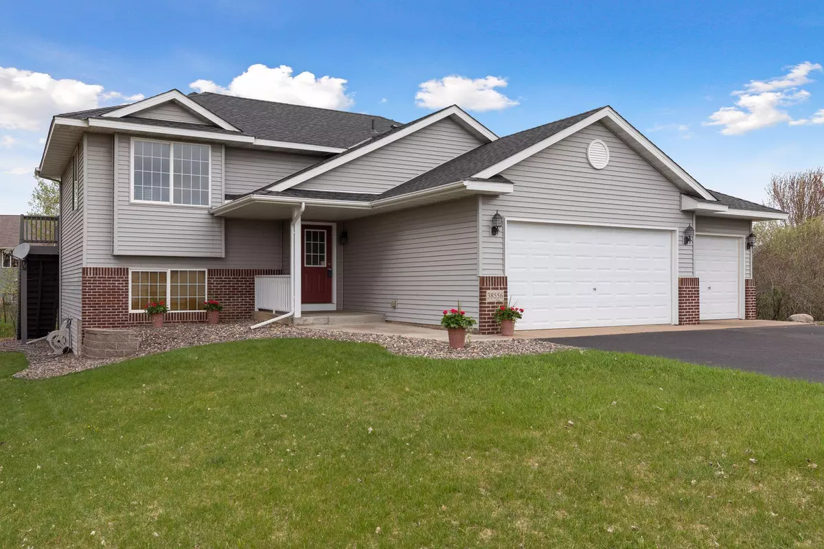 North Branch, MN 55056,38556 Henna CT