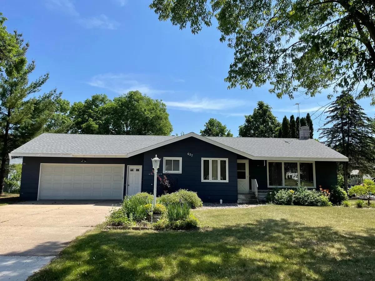 Paynesville, MN 56362,627 Hudson ST