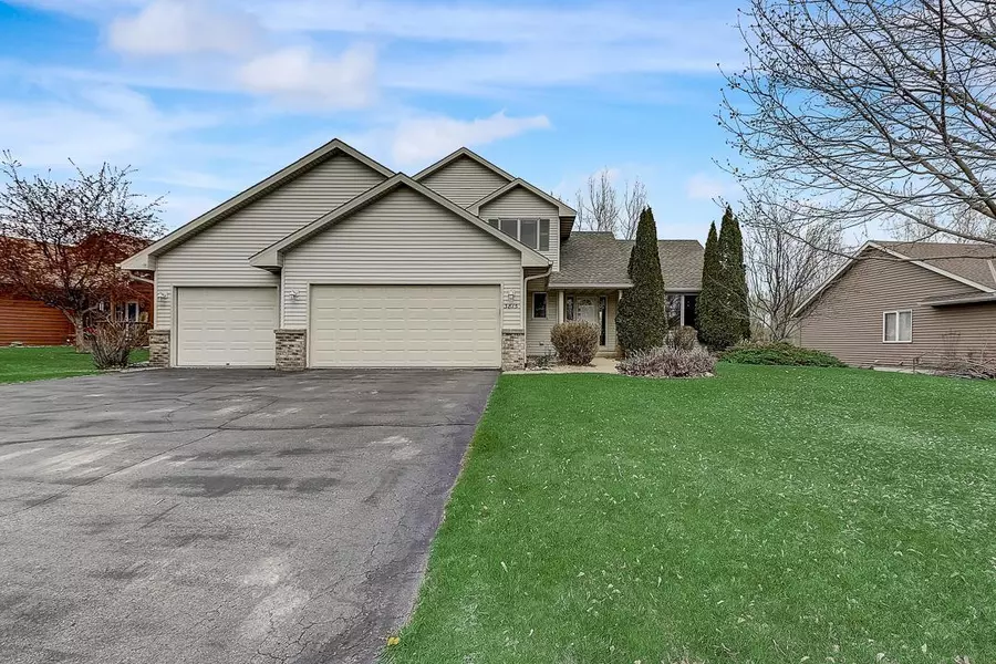 3815 Cardinal ST W, Rosemount, MN 55068