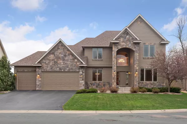 6762 Yellowstone LN N, Maple Grove, MN 55311