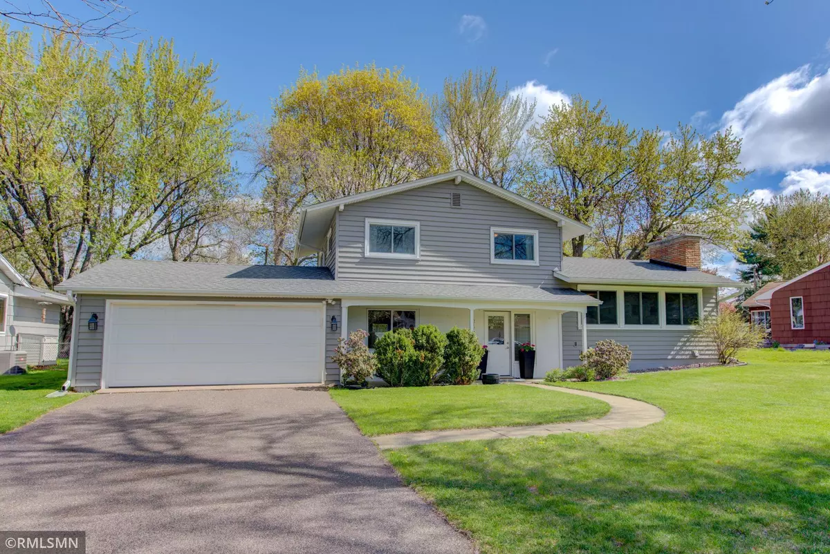 White Bear Lake, MN 55110,2177 Randy AVE