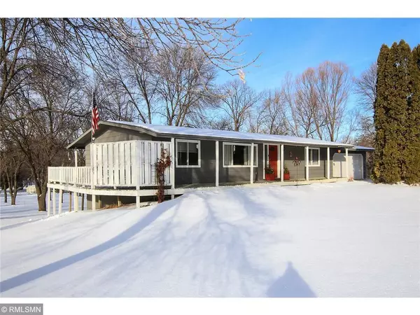 Waconia, MN 55387,9380 Jan View LN