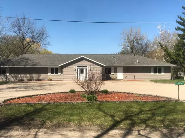 270 W Milkyway AVE, Lake Lillian, MN 56253