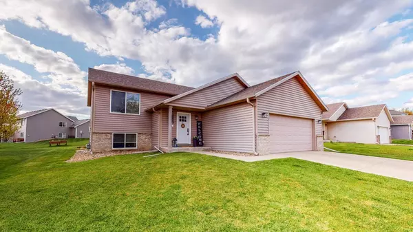 Rochester, MN 55901,5353 Ridgeview DR NW