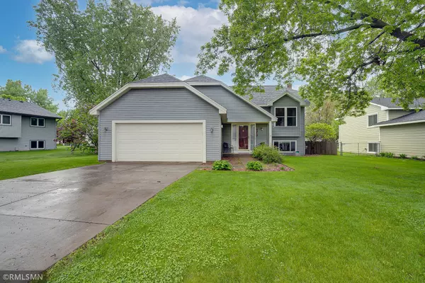 Burnsville, MN 55306,2212 Crestmount LN