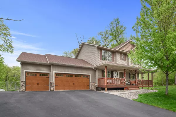 Chisago City, MN 55013,29729 Beechwood DR