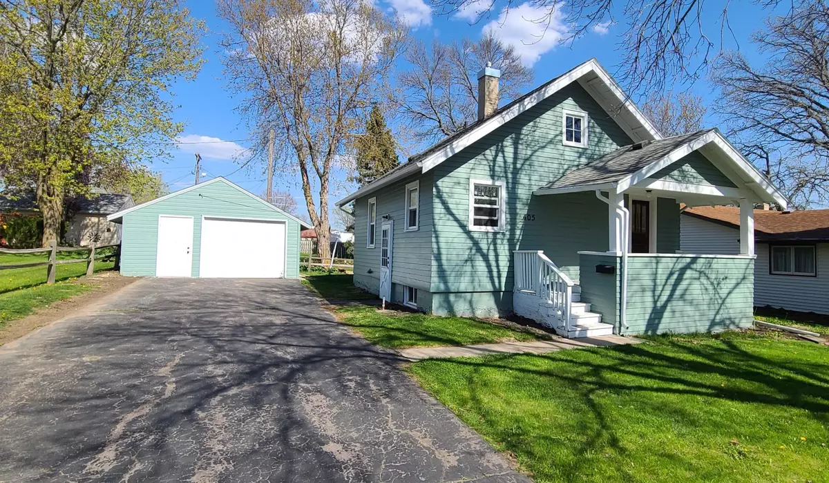 Pipestone, MN 56164,405 4th AVE SW