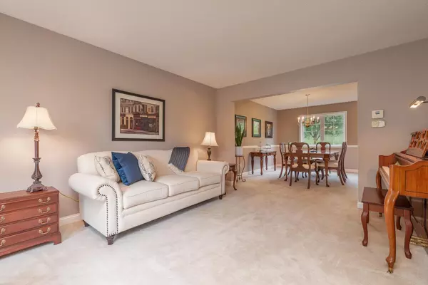 Chanhassen, MN 55317,1836 Valley Ridge TRL S