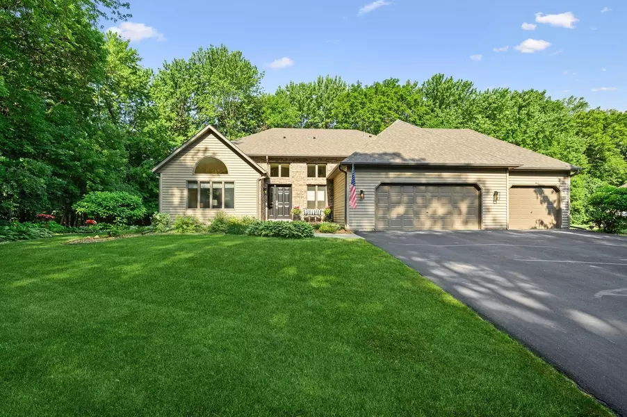 5640 Star LN, Shorewood, MN 55331