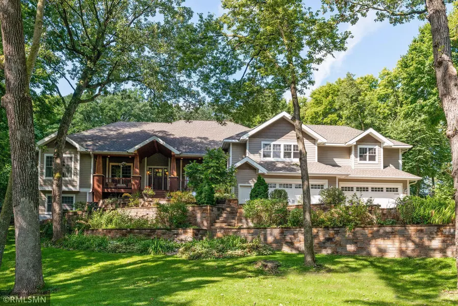 3016 Groveland School RD, Minnetonka, MN 55391