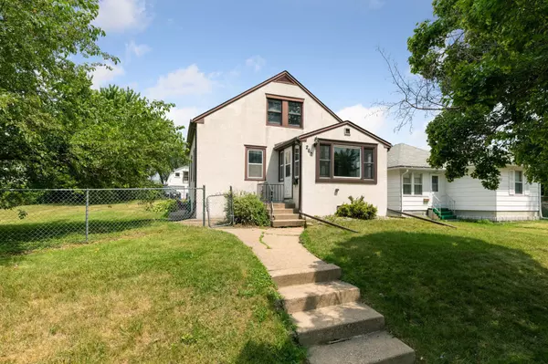 267 Haskell ST E, West Saint Paul, MN 55118