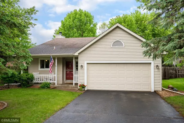 1393 Hickory TRL, White Bear Twp, MN 55110