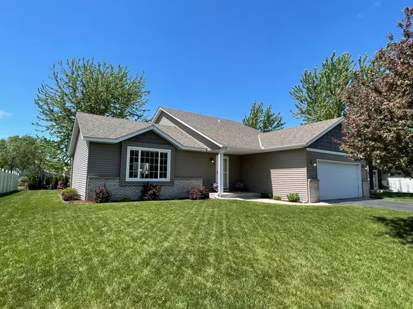 Sartell, MN 56377,305 9th AVE N