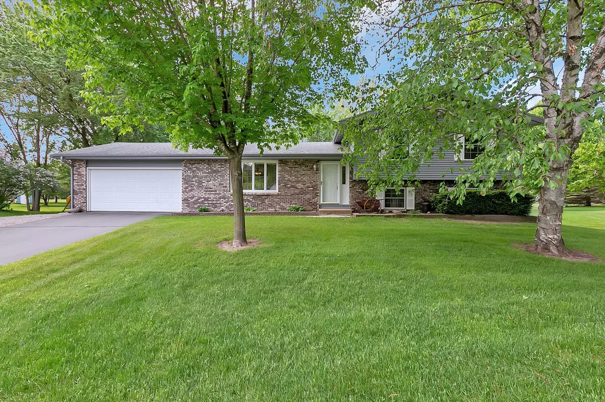 Sartell, MN 56377,820 Brookwood LN