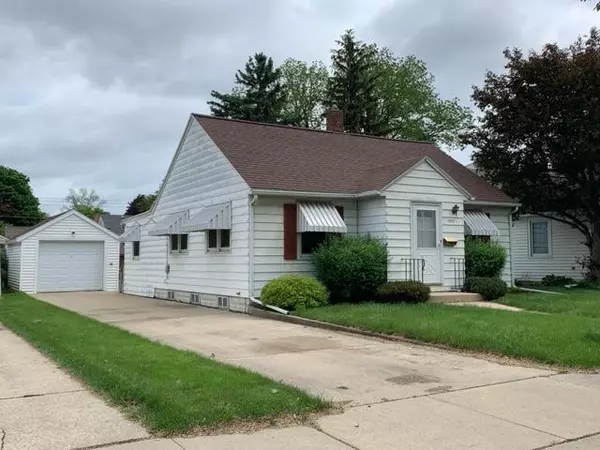 1435 1st ST NW, Rochester, MN 55901