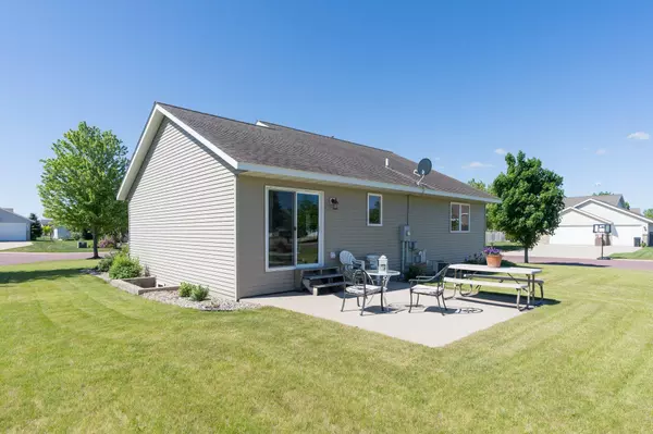 Mankato, MN 56001,112 Sawgrass CT