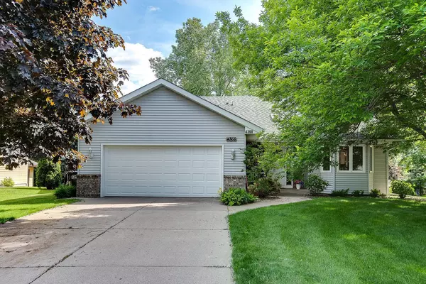 4368 Lexington Pointe Pkwy, Eagan, MN 55123