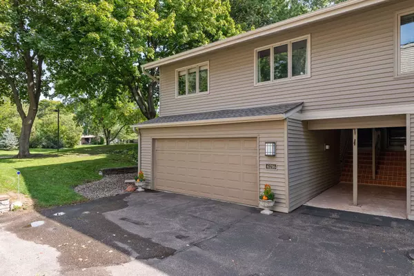 Edina, MN 55436,6216 Oriole LN