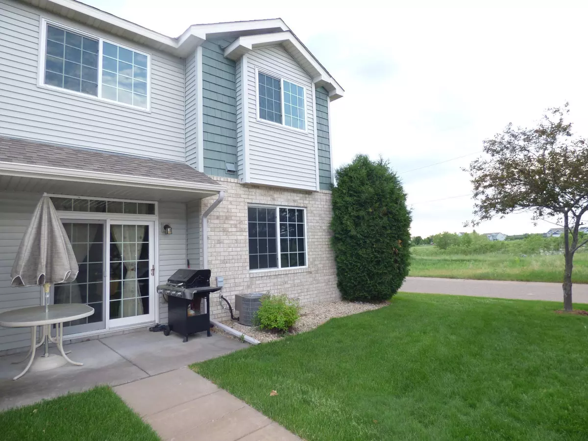 Lino Lakes, MN 55014,133 Stallion LN