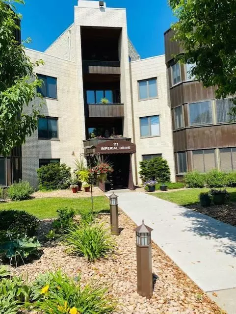 West Saint Paul, MN 55118,111 Imperial DR W #204