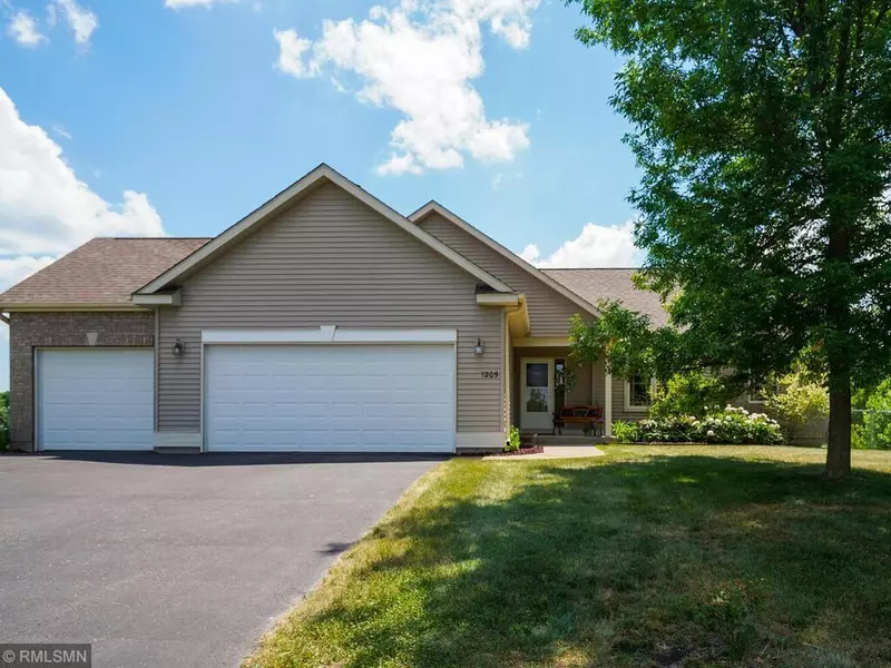 1205 Wendover ST NW, Isanti, MN 55040