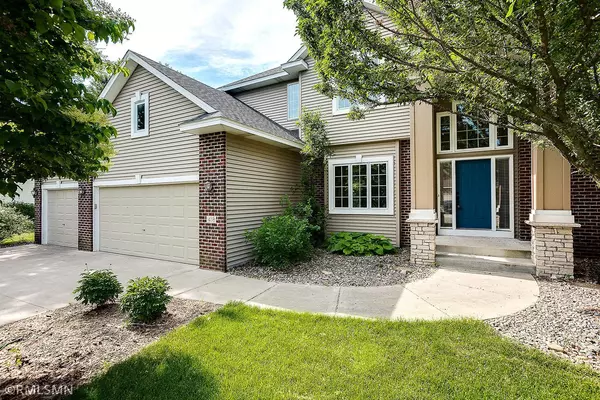 Mahtomedi, MN 55115,418 Barrington PL