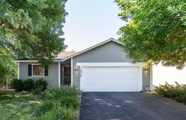 10529 Lee DR, Eden Prairie, MN 55347