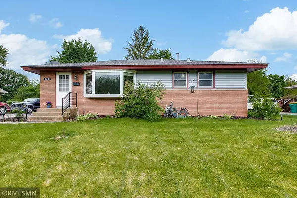 3701 Woodbine LN N, Brooklyn Center, MN 55429