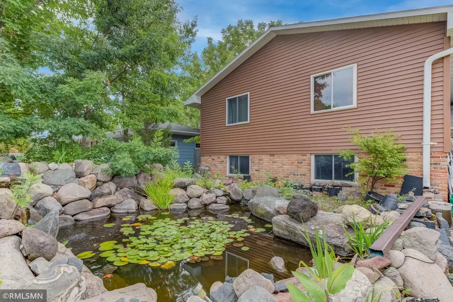 2649 17th TER NW, New Brighton, MN 55112