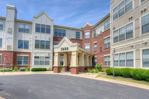 3600 Wooddale AVE S #216, Saint Louis Park, MN 55416