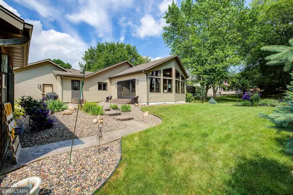 Pine Island, MN 55963,801 Spruce CT