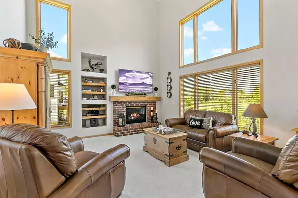 Chanhassen, MN 55317,750 Lake Susan Hills DR