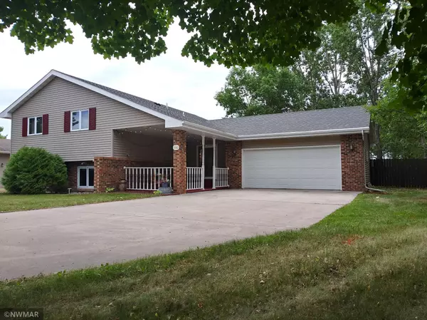 Thief River Falls, MN 56701,116 Appletree CT